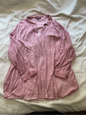 Velvet Heart Dusty Pink Button-Front Women's Shirt